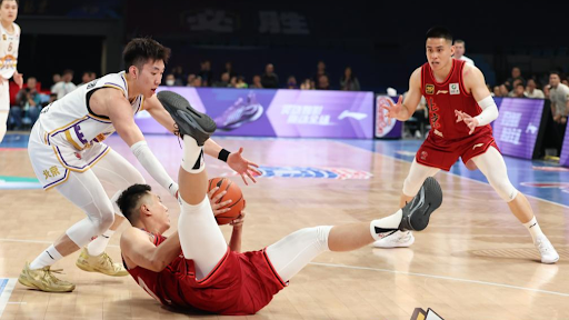 莱昂纳多：当时我不同意巴黎续约姆巴佩；我一直都不喜欢执教